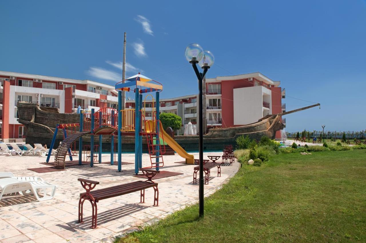 Privilege Fort Beach - Sea Viev Premium Apartments Elenite Exterior photo